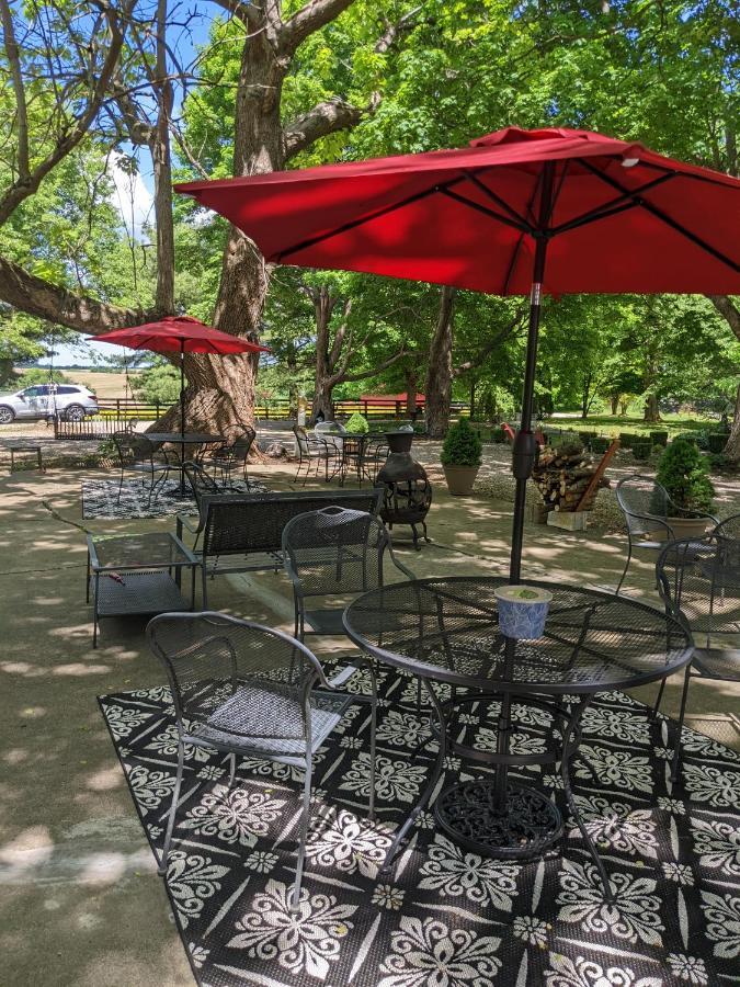 Maple Hill Manor Bed & Breakfast Springfield Bagian luar foto