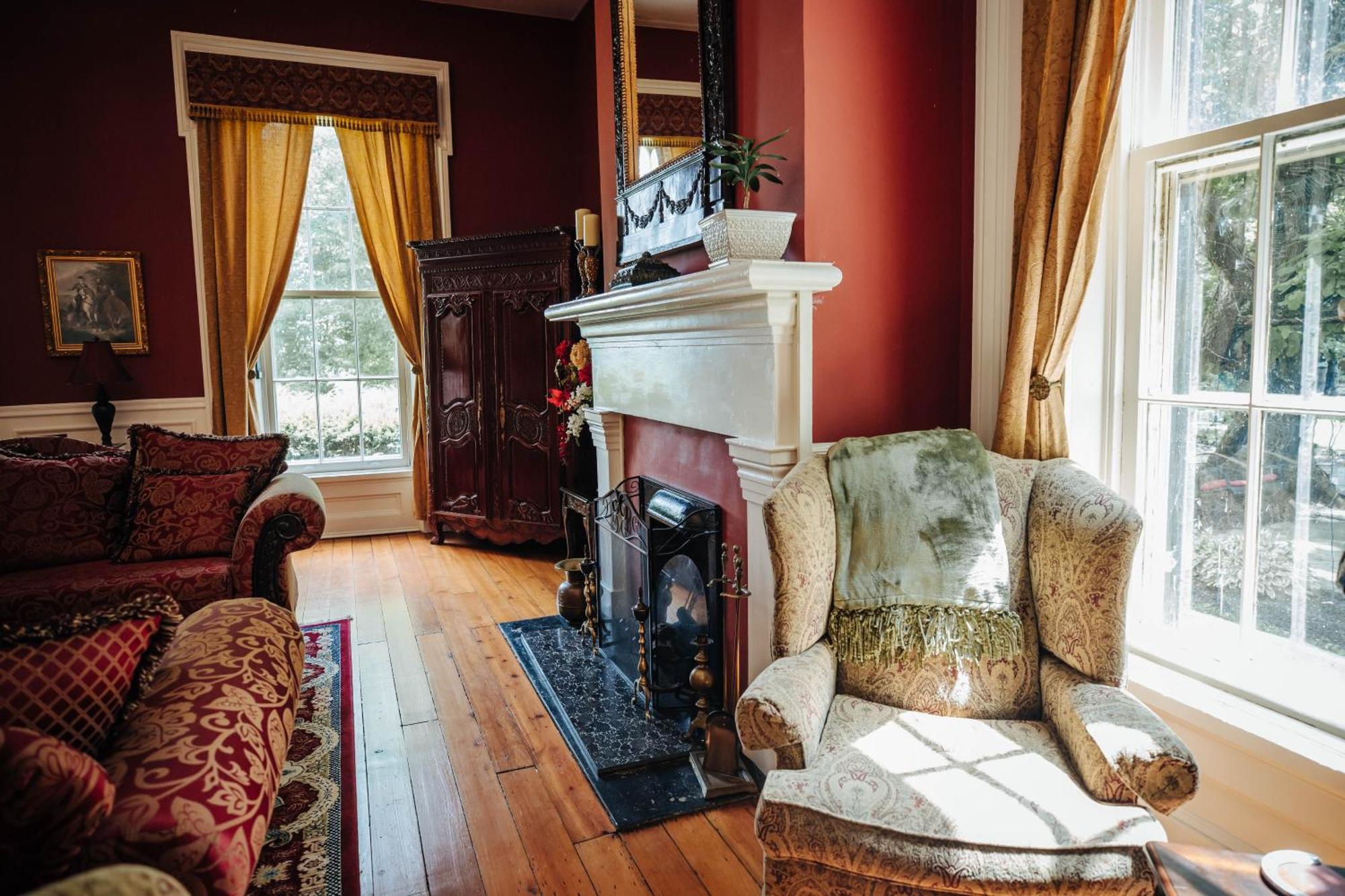 Maple Hill Manor Bed & Breakfast Springfield Bagian luar foto