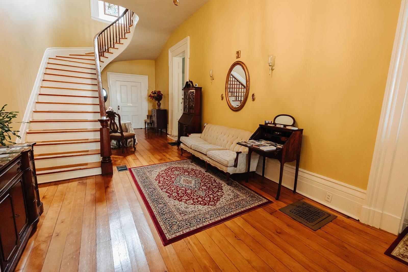 Maple Hill Manor Bed & Breakfast Springfield Bagian luar foto
