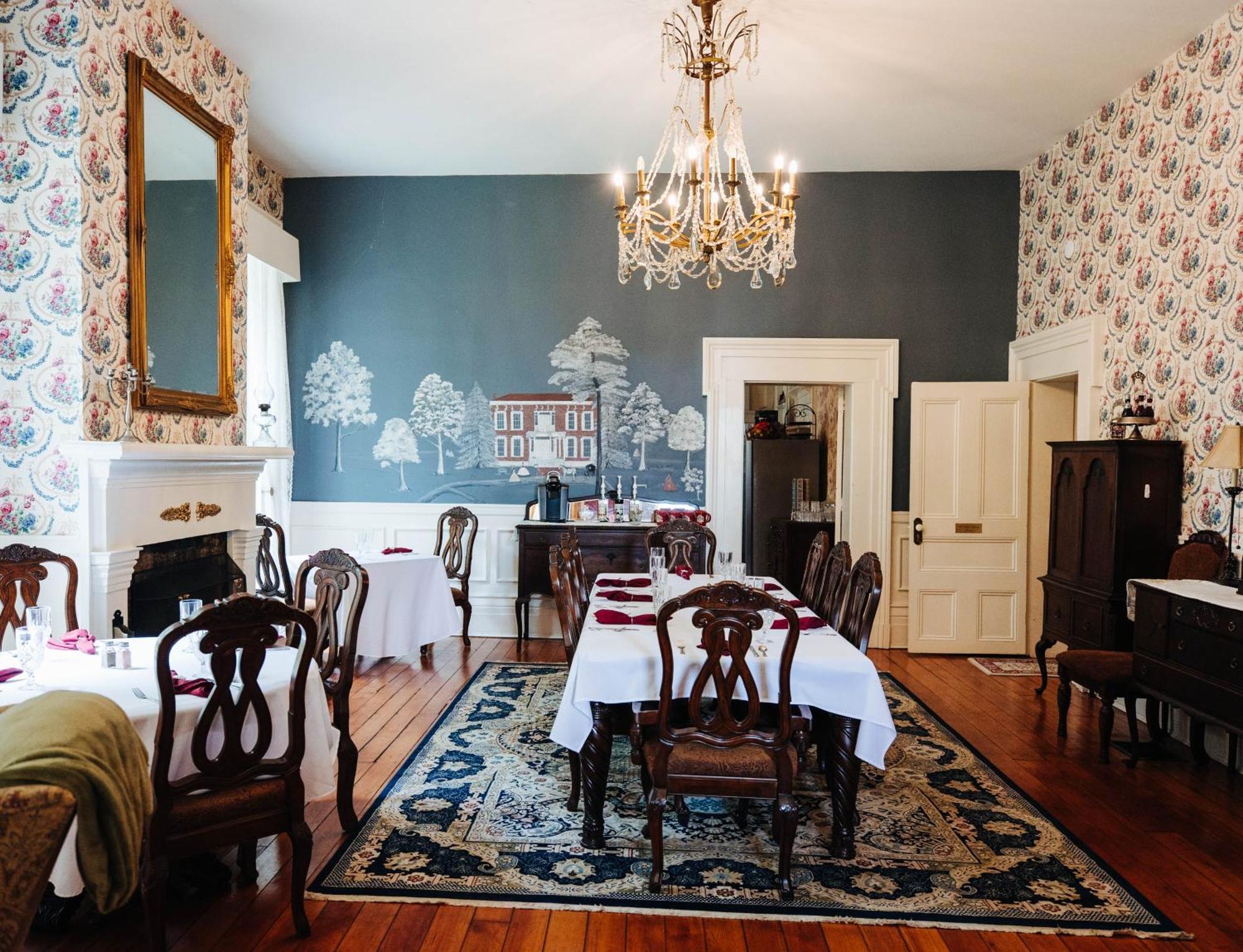 Maple Hill Manor Bed & Breakfast Springfield Bagian luar foto