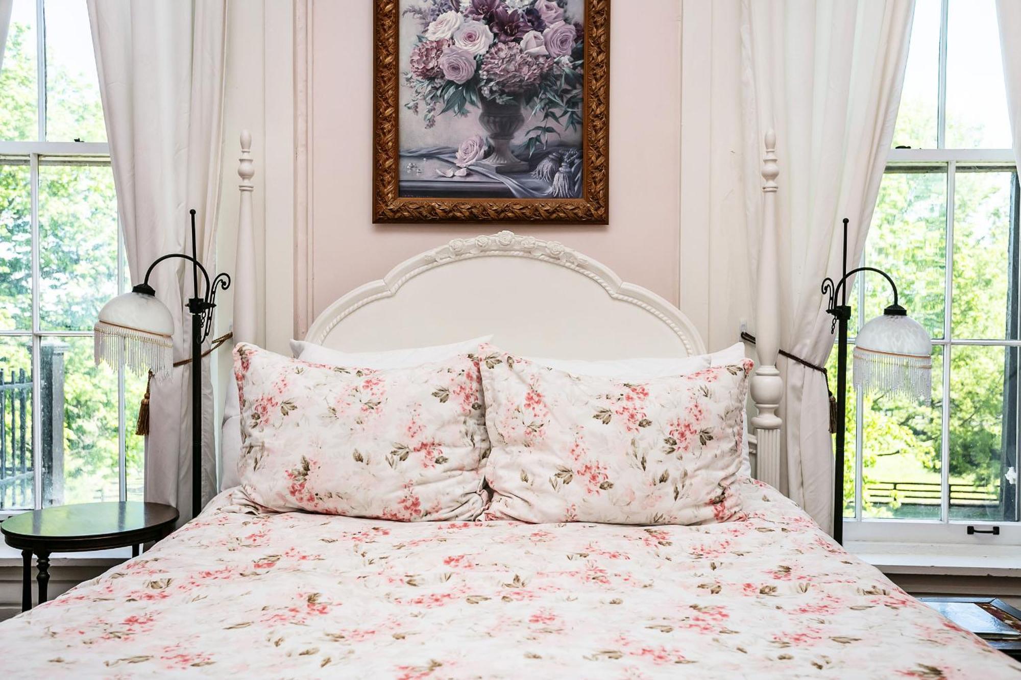 Maple Hill Manor Bed & Breakfast Springfield Bagian luar foto