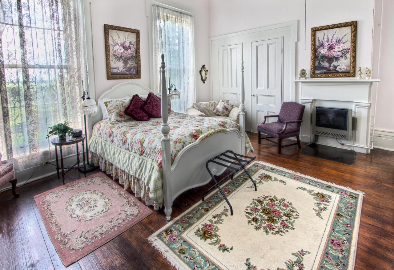 Maple Hill Manor Bed & Breakfast Springfield Bagian luar foto