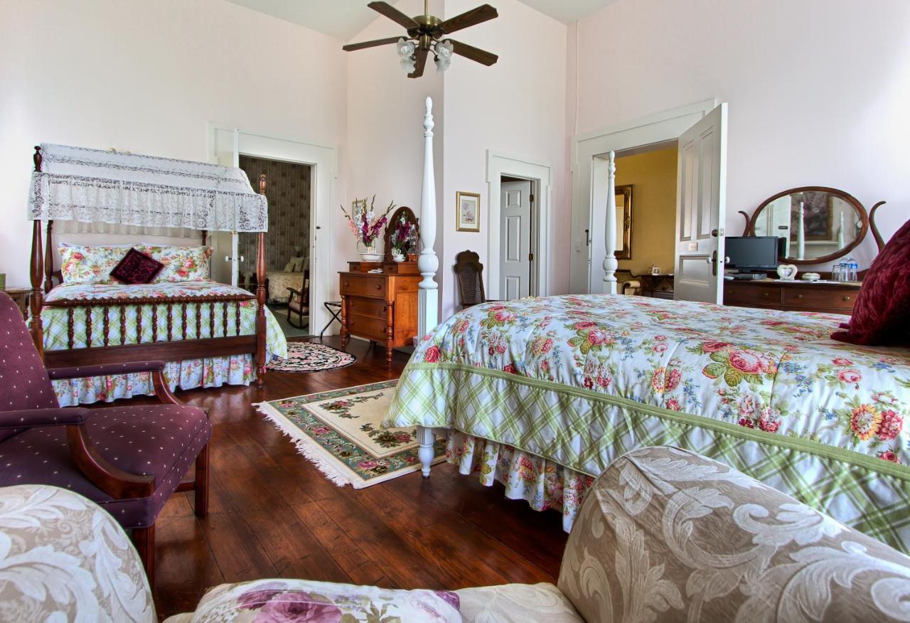 Maple Hill Manor Bed & Breakfast Springfield Bagian luar foto