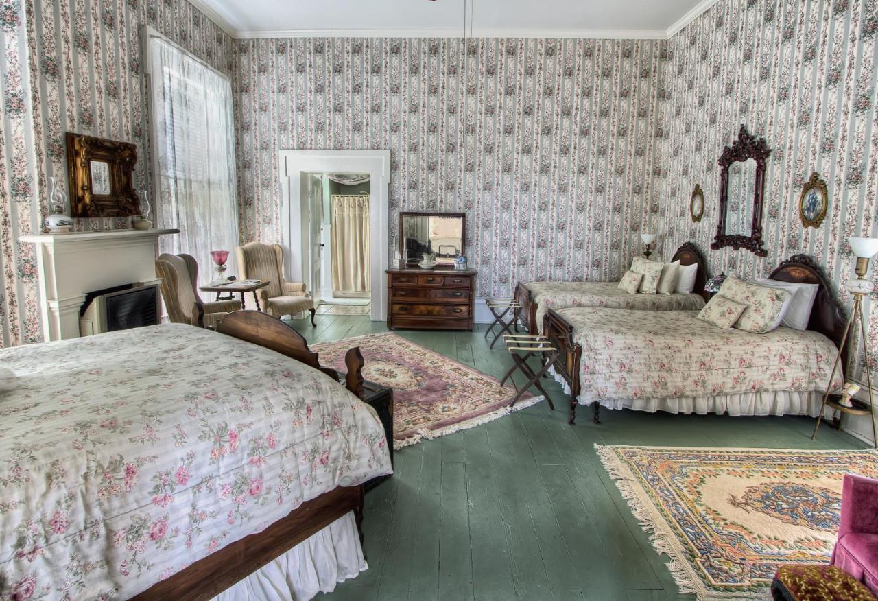 Maple Hill Manor Bed & Breakfast Springfield Bagian luar foto