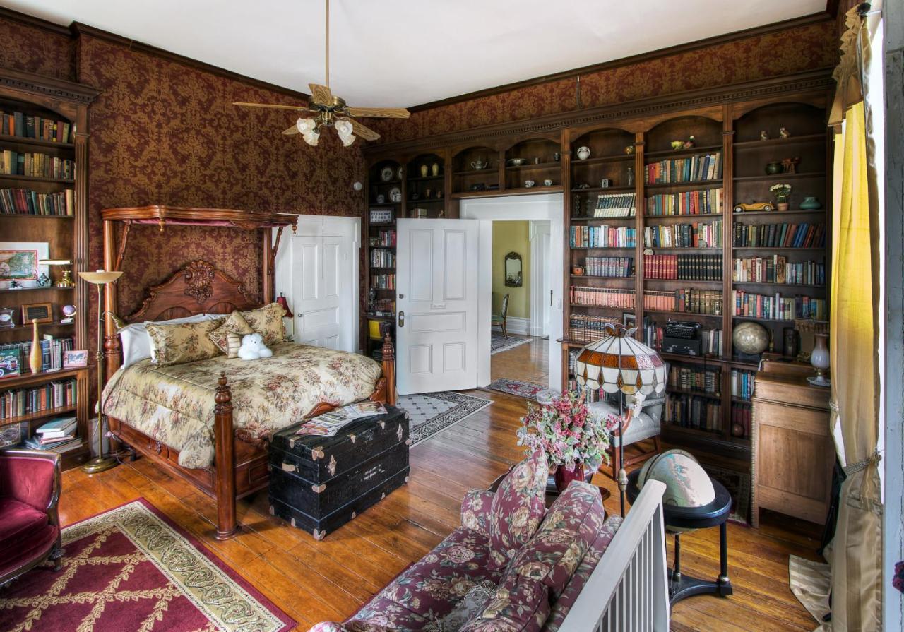 Maple Hill Manor Bed & Breakfast Springfield Bagian luar foto